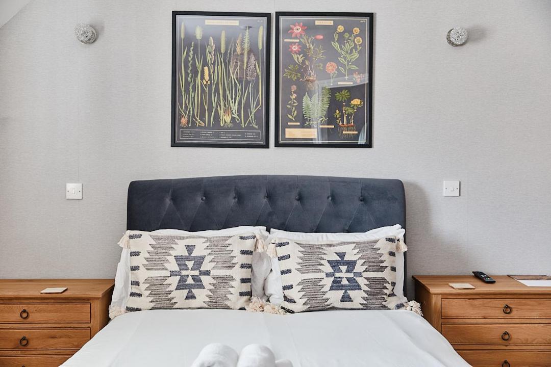 Bed and Breakfast The Bucks Head Carhampton Екстер'єр фото