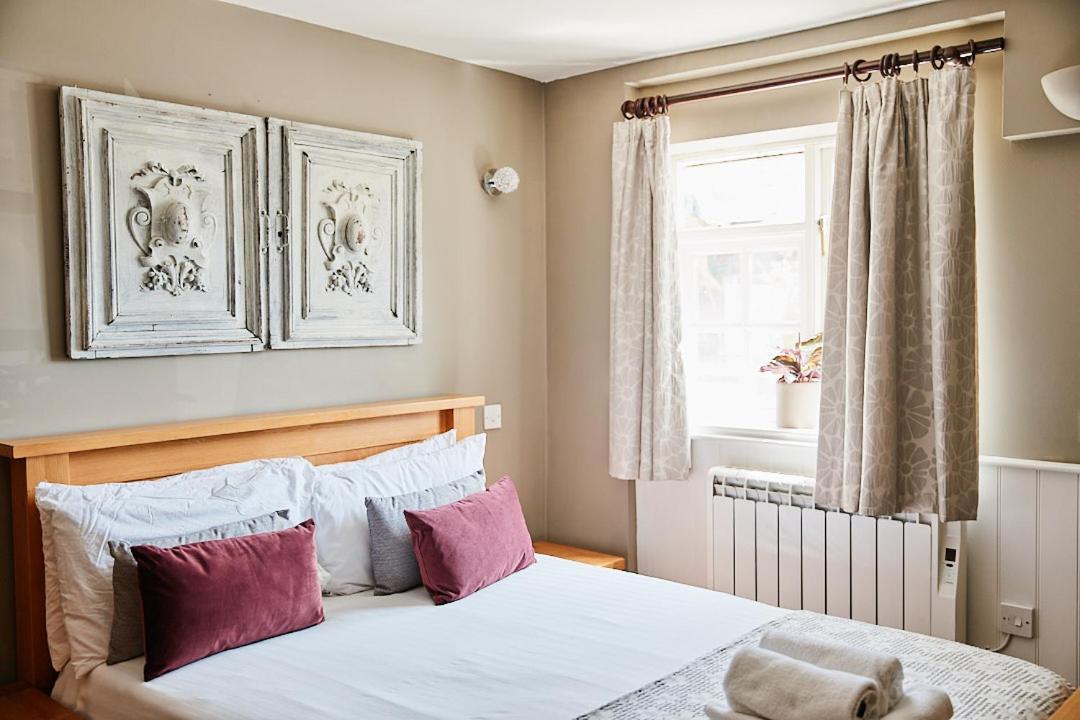 Bed and Breakfast The Bucks Head Carhampton Екстер'єр фото