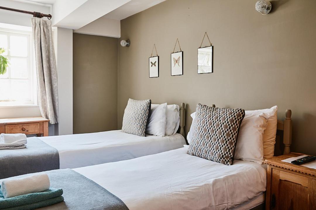 Bed and Breakfast The Bucks Head Carhampton Екстер'єр фото